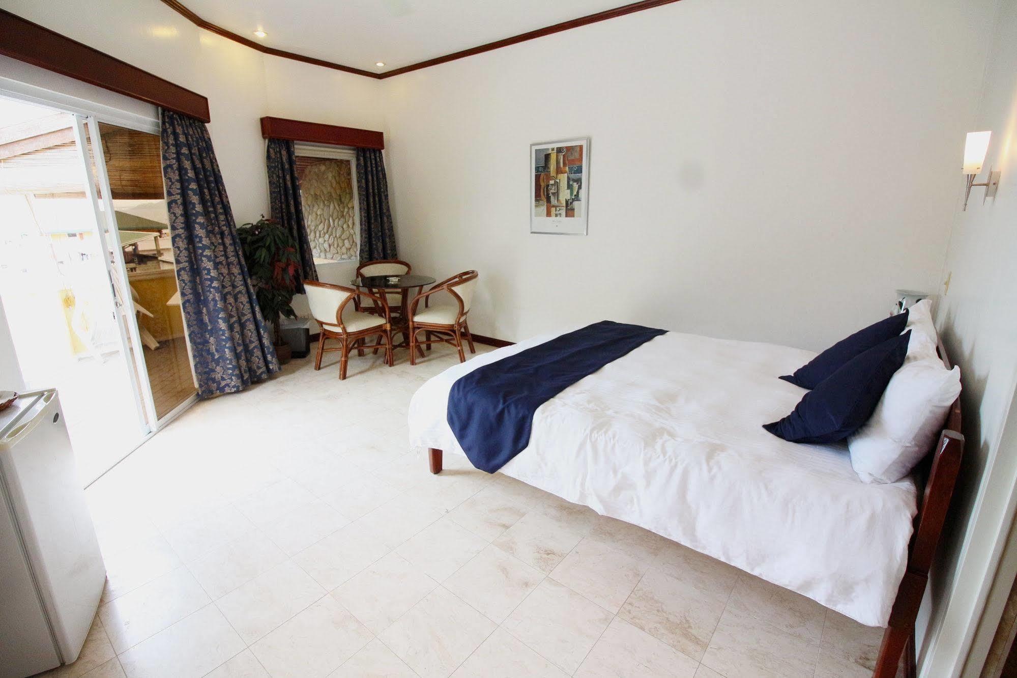 Mermaid Resort Puerto Galera Esterno foto